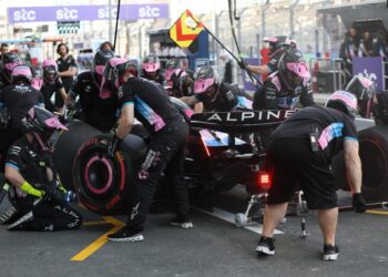 Alpine Formula 1 Team Considers Flavio Briatore’s Return: Expert Consultation for Enhanced Performance